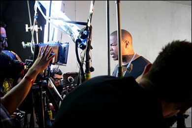 Xzibit on the set of "Hurt Locker"