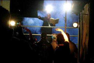 Xzibit on the set of "Hurt Locker"